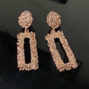 Fashion earrings/ statement earrings